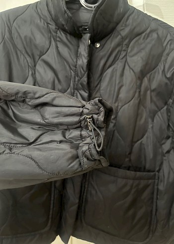 Düğmeli ve Fermuarlı Kapitone Ceket - Görsel 3