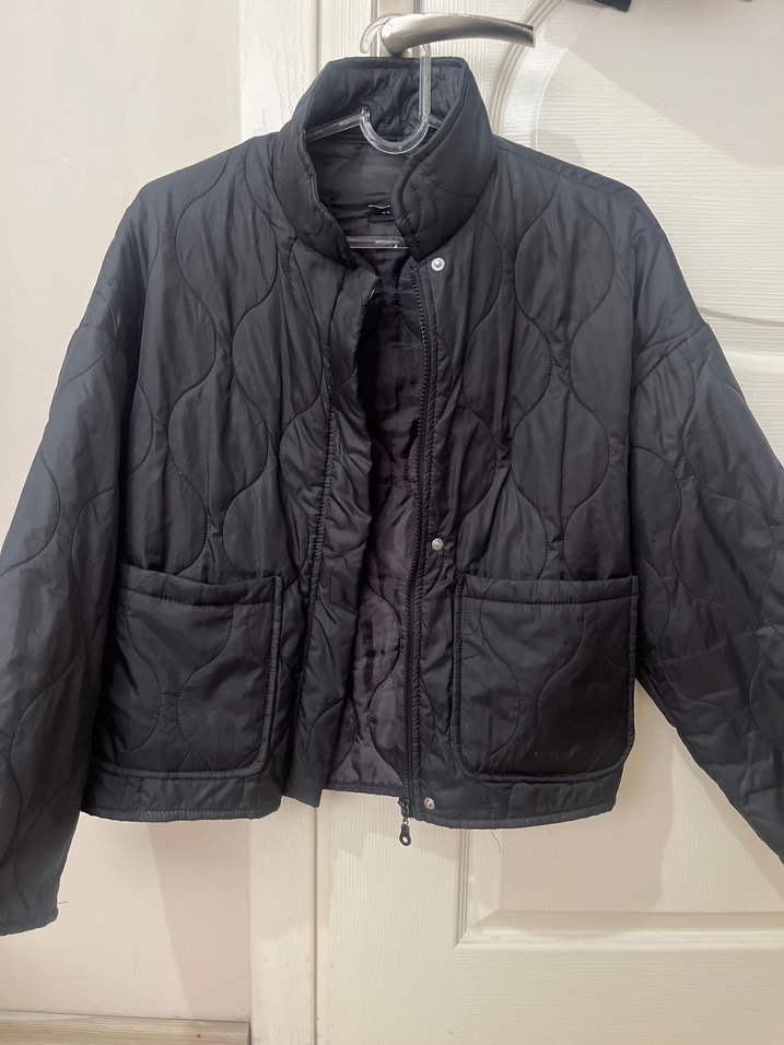 Düğmeli ve Fermuarlı Kapitone Ceket - Görsel 2