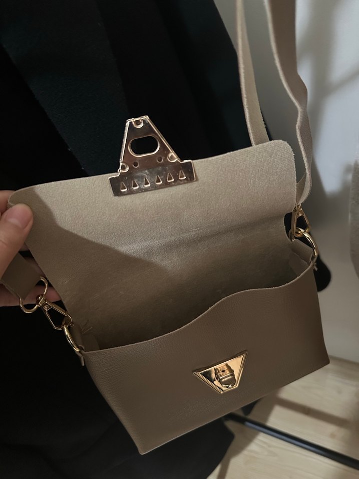 Bej Deri Tokalı Kadın Çanta - Görsel 2