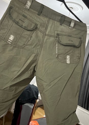 Kamuflaj Desenli Yeşil Keten Kemerli Şort - Görsel 3