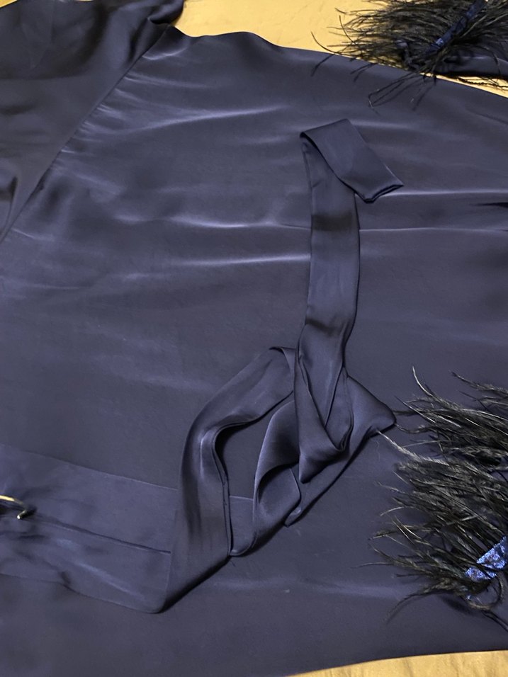 Saten Uzun Kol Kürklü Lacivert Abiye Elbise - Görsel 5