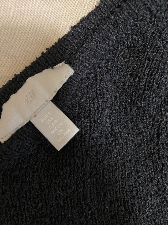 V Yaka Siyah Kadın Triko Kazak - Görsel 2