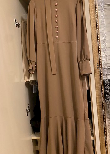 Bej Uzun Kollu Düğmeli Elbise - Görsel 2