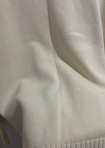 Pull and Bear Beyaz Dökümlü Triko Kadın Kazak - Görsel 7