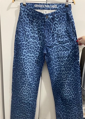 Mavi Leopar Desenli Kadın Denim Pantolon - Görsel 2