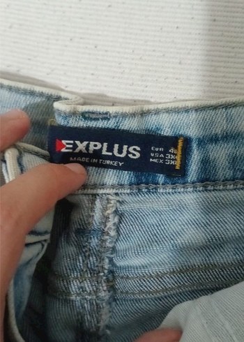 Renkli Nakışlı Mavi Kot Şort - Görsel 4