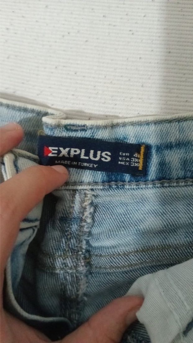 Renkli Nakışlı Mavi Kot Şort - Görsel 4