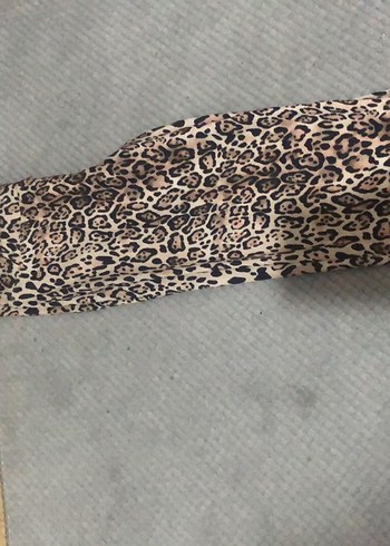 Kahverengi Leopar Desenli Kadın tayt - Görsel 2