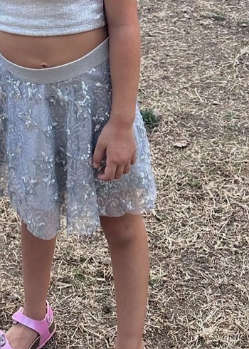 Koton Kız Çocuk Gri Simli Nakışlı Etek - Görsel 2