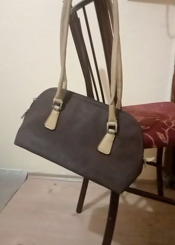 Kahverengi Deri Tokalı Kadın Çantası - Görsel 2