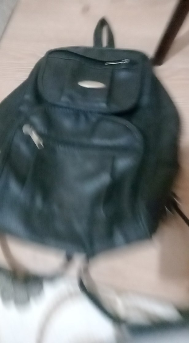 Siyah Deri Kadın Sırt Çantası - Görsel 4