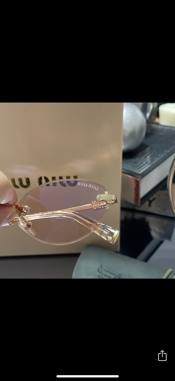 Miu Miu Pembe Oval Güneş Gözlüğü — görsel 3/4