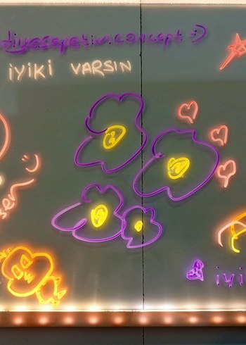neon LED görünümlü ışıklı yazı tahtası - Görsel 3