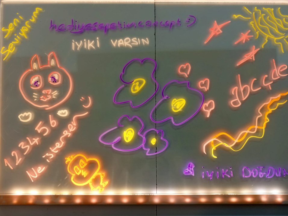 neon LED görünümlü ışıklı yazı tahtası - Görsel 3