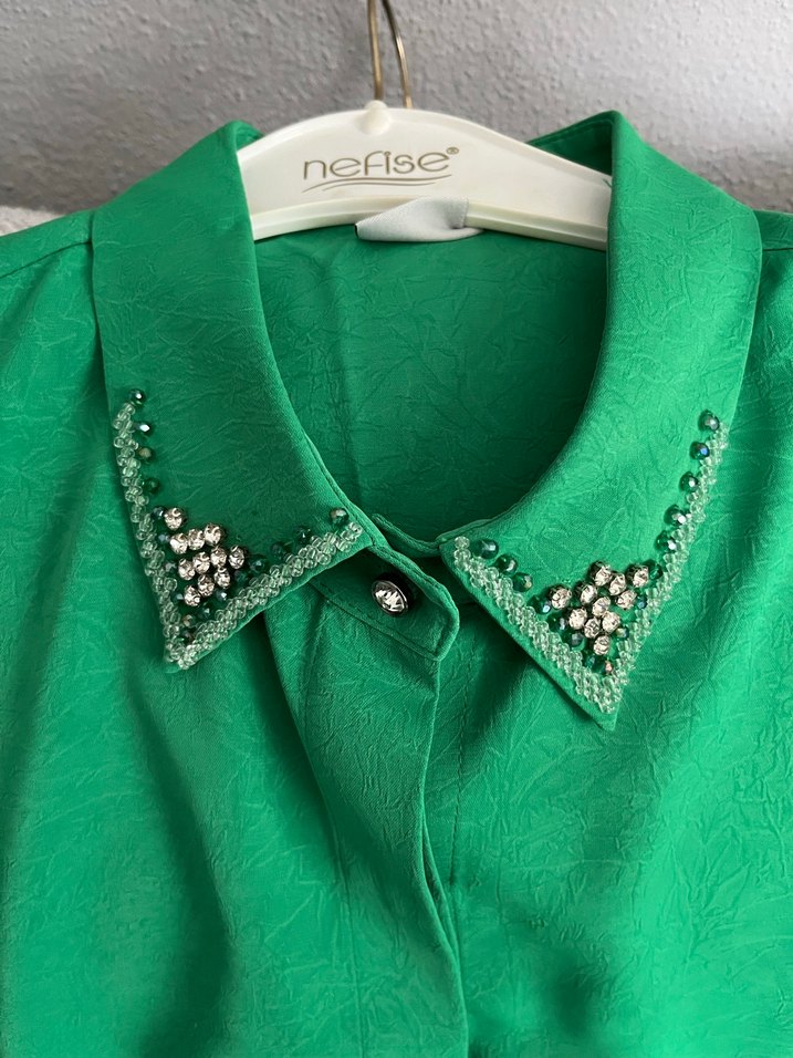 Düğmeli Yeşil Uzun Kollu Kadın Tunik - Görsel 2