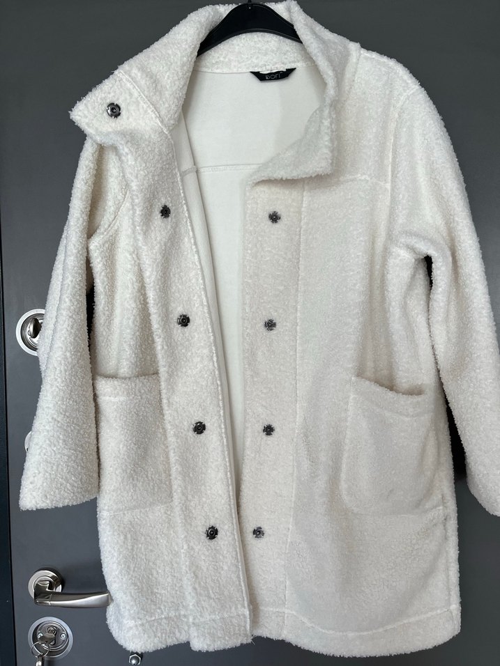 Düğmeli Beyaz Midi Kadın Kaban - Görsel 3