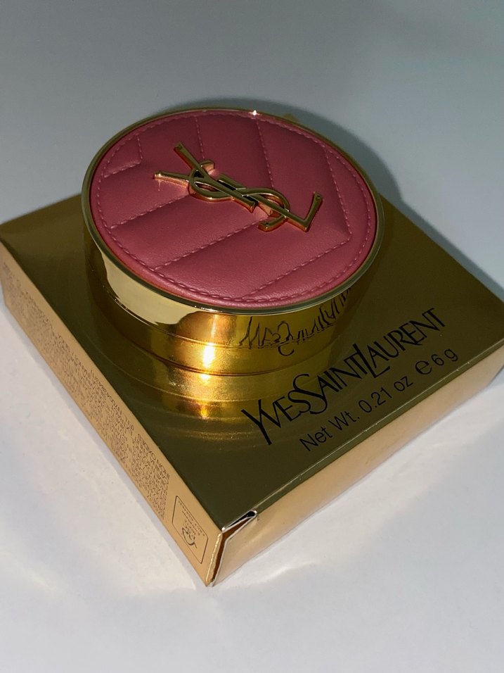 Yves Saint Laurent Parlak Pembe Allık 44 - Görsel 2