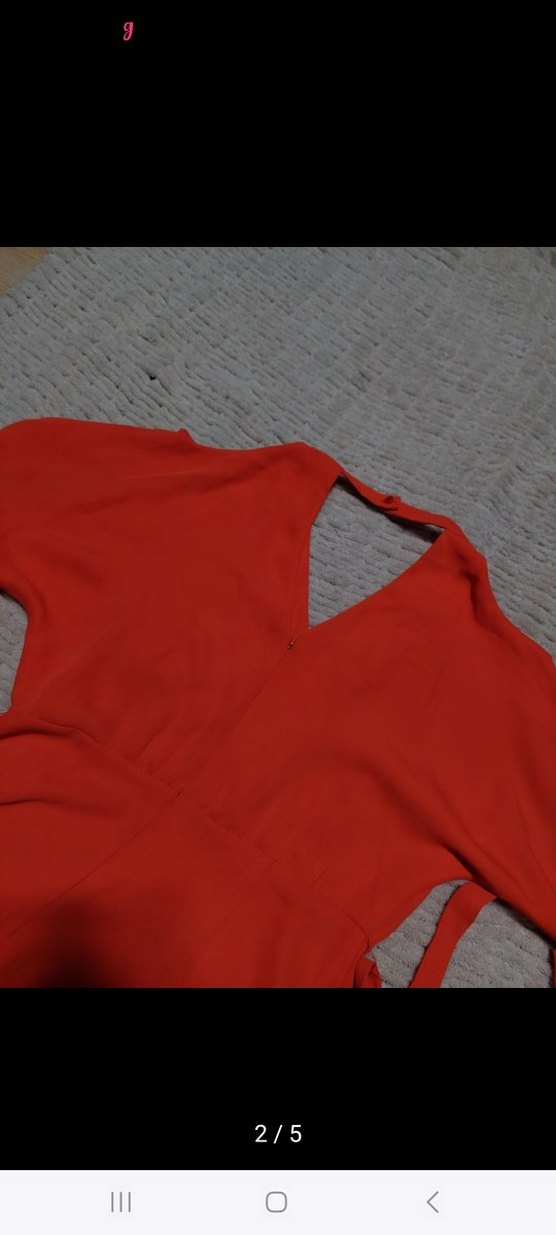 turuncu midi yırtmaçlı omuz dekolteli kemerli elbise - Görsel 2