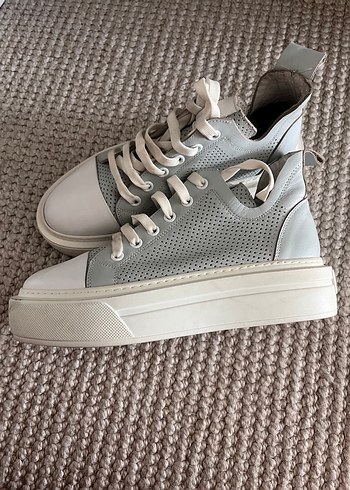38 Beden gri Renk Gri Hakiki Deri Kadın Spor Ayakkabı converse model