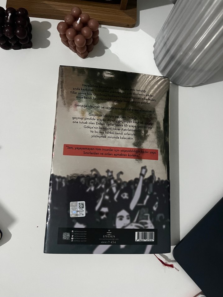 Ölüler Konuşamaz Romanı - Görsel 3