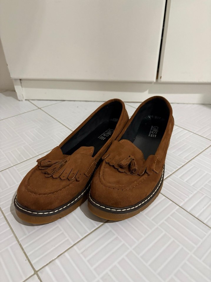 Kahverengi Püsküllü Süet Kadın Loafer - Görsel 2