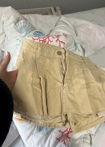 Bej Keten Mini Şort Pilili Rahat Kesim - Görsel 2