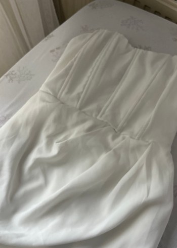 Beyaz Straplez Uzun Mini Gelinlik - Görsel 3