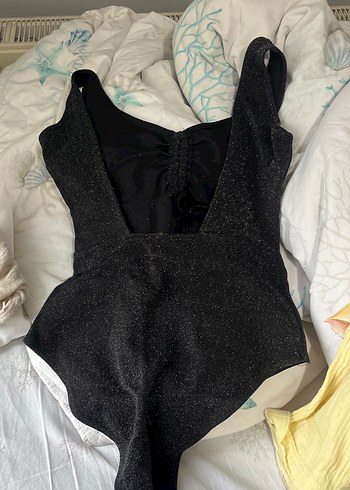 Siyah Parlak Bantlı Kadın Mayo - Görsel 2