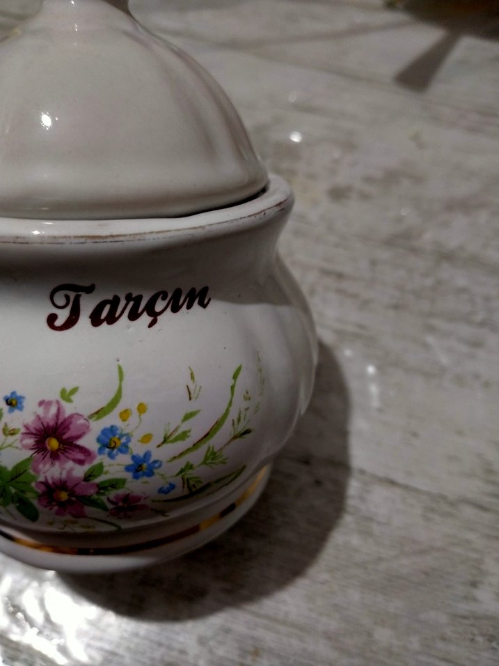 İki Parça Beyaz Porselen vintage baharatlık - Görsel 2