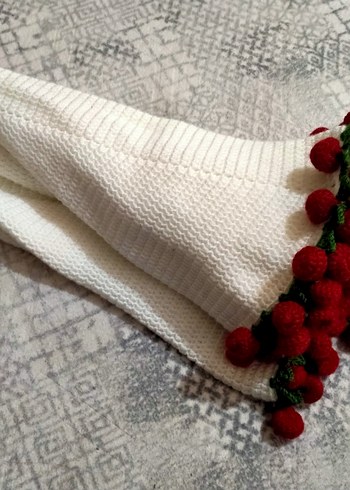 El Örgüsü Kırmızı Güller Buket Battaniye - Görsel 3