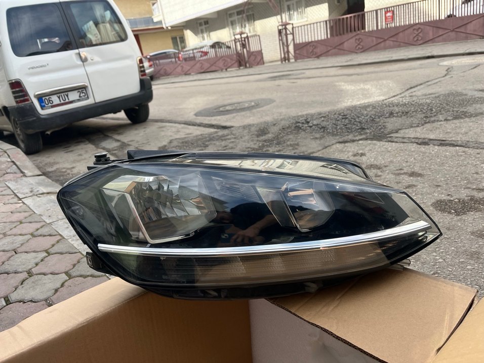 GOLF 7.5 sağ sol Siyah Araba Far Lambası - Görsel 3