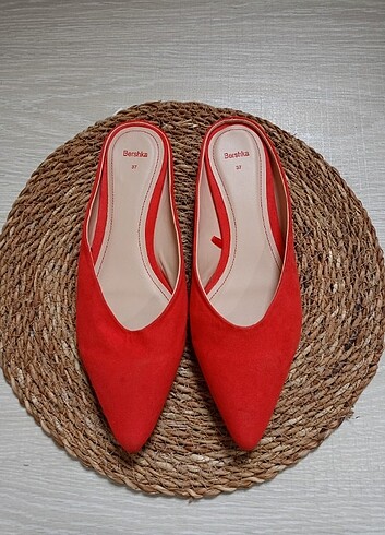 37 Beden Bershka babet