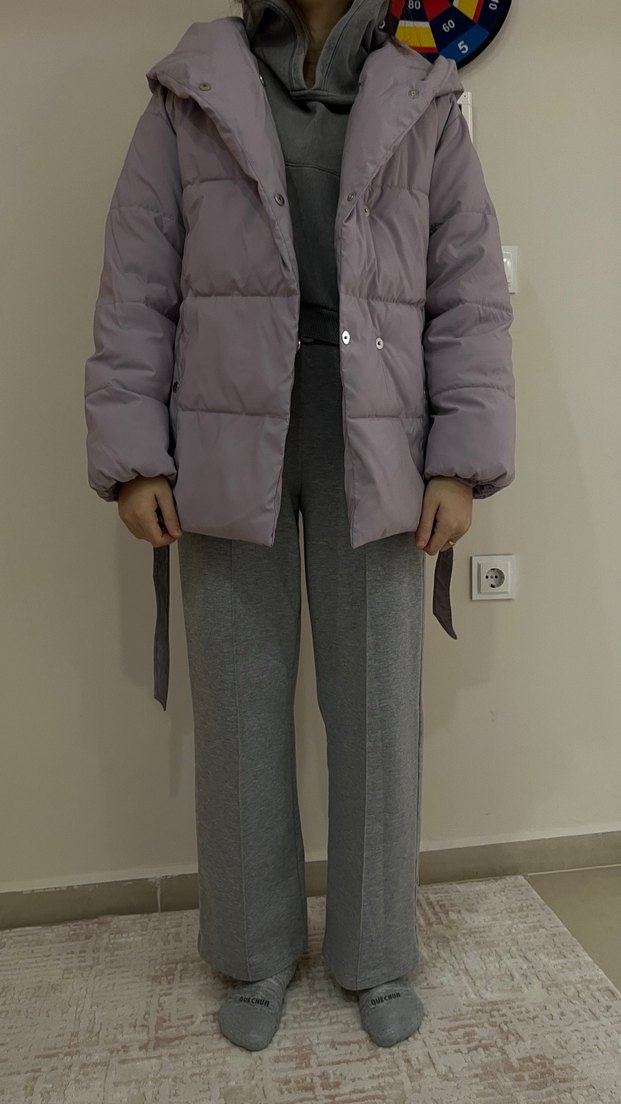 Bershka Kemerli Kısa Kışlık Kadın Mont - Görsel 2