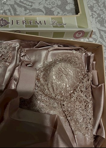 Pudra Uzun Kollu Modern Klasik Kadın Pijama Takımı - Görsel 2