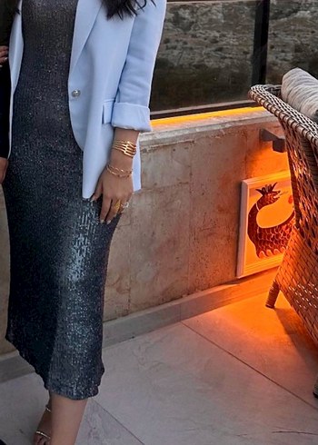 Gri pullu  midi boy Askılı Elbise slim - Görsel 2