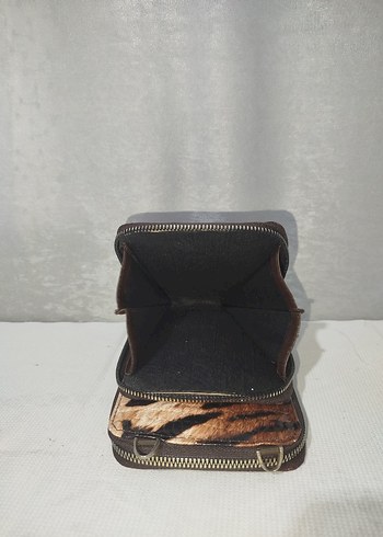 Kahverengi Zebra Desenli Deri Kadın Portföy Çanta - Görsel 6