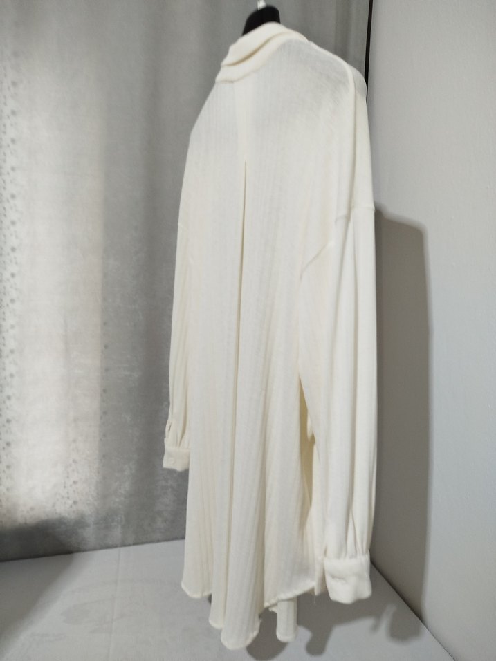 Beyaz Pilili Uzun Kollu Keten Gömlek - Görsel 4