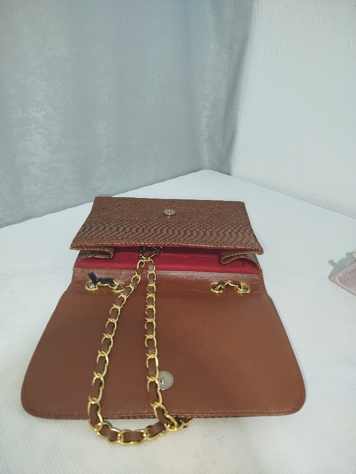 Zincir Detaylı Kahverengi Yılan Desenli Deri Çanta - Görsel 5