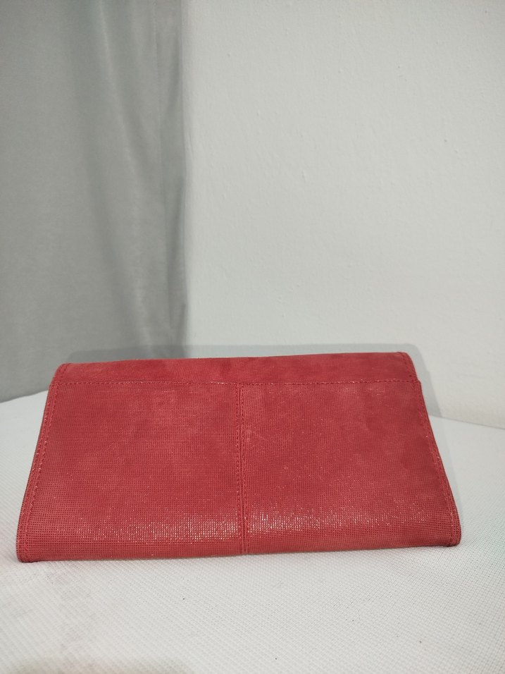 Kırmızı Tokalı Kadın Süet Portföy Cüzdan - Görsel 2