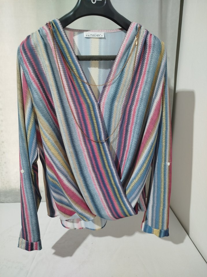 Bohem Tarzlı V Yaka Uzun Kollu Bluz - Görsel 4