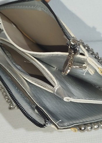 Gri Yılan Desenli Zincir Detaylı Deri Çanta - Görsel 14