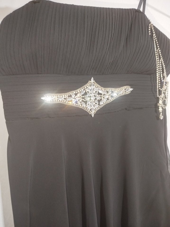 Siyah Uzun Askılı Gotik Abiye Elbise - Görsel 4