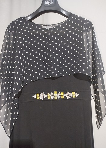 Kemerli Siyah Puantiyeli Uzun Elbise - Görsel 4