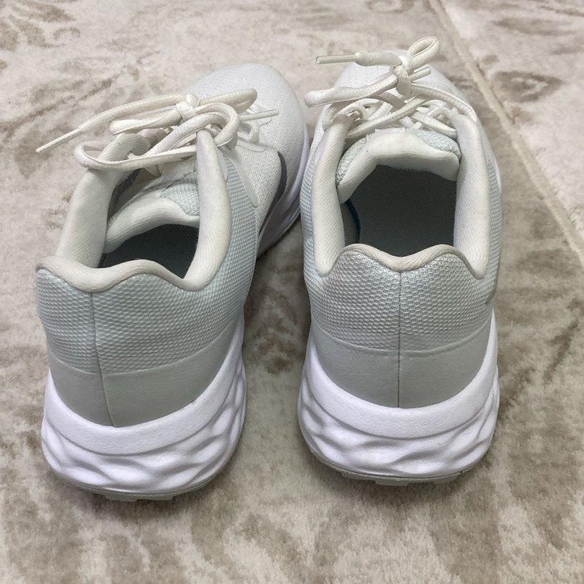 Beyaz Bağcıklı Kadın Spor Ayakkabı - Görsel 3