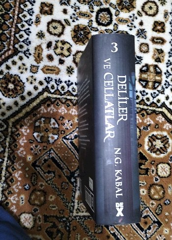 Deliler ve Cellatlar - N.G. Kabal - Görsel 2