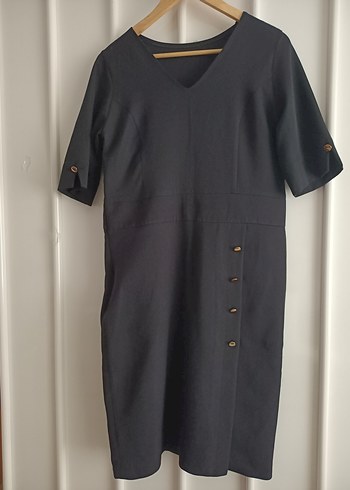 Malina Exclusive siyah düğme detaylı şık elbise - Görsel 2