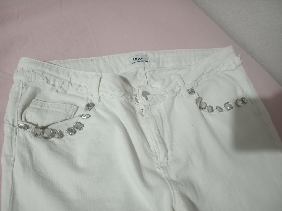  LIU-JO Taş Detaylı Püsküllü Beyaz Kot - Görsel 4