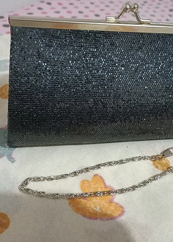 Zincir Detaylı Siyah Parlak Kadın Clutch Çanta - Görsel 6