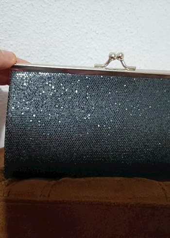 Zincir Detaylı Siyah Parlak Kadın Clutch Çanta - Görsel 2