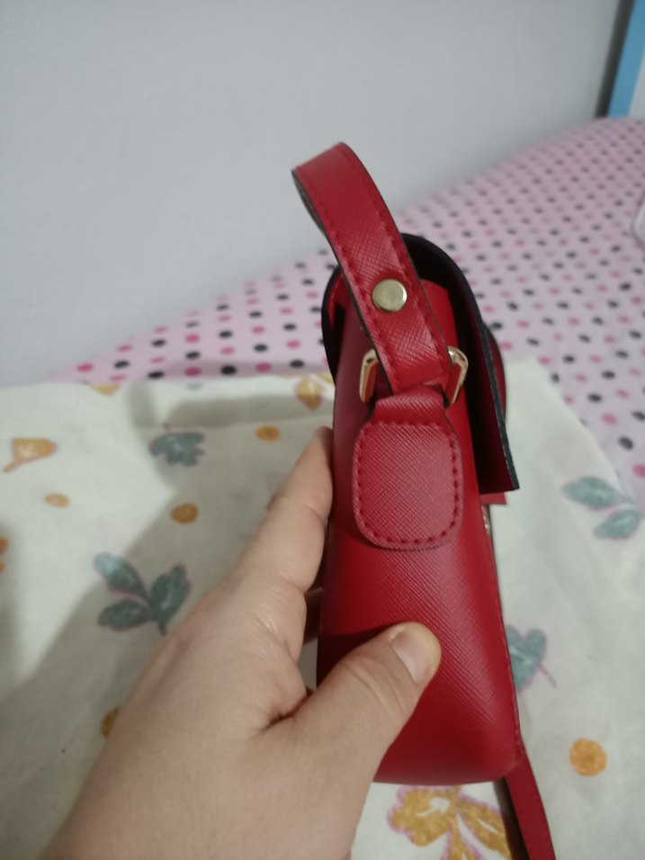 Kırmızı Deri Tokalı Kadın Çanta - Görsel 4